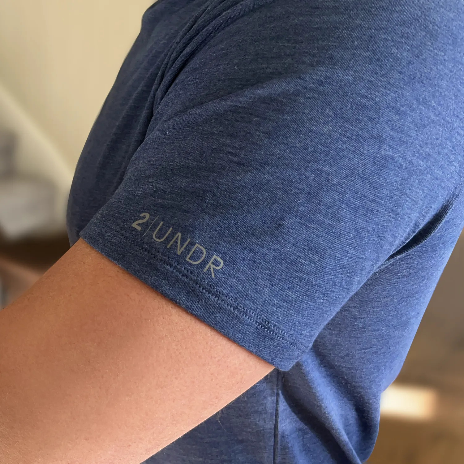 2UNDR All Day Crew Tee In Heathered Navy