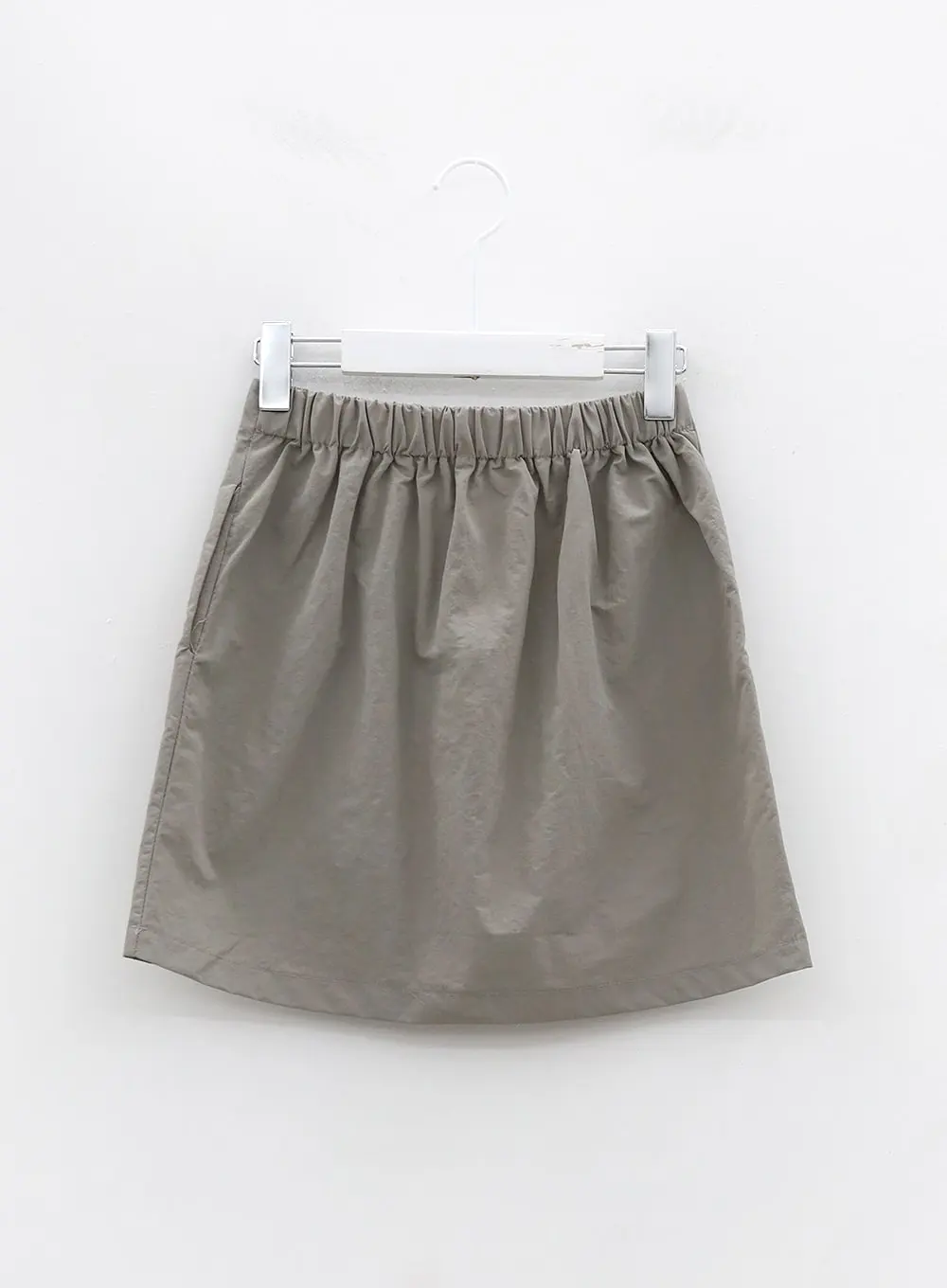 Nylon Set-up Skirt with Fake Pocket UU1407