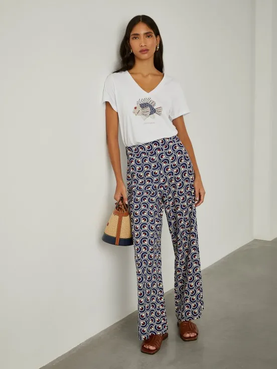 Palazzo pants with geometric pattern