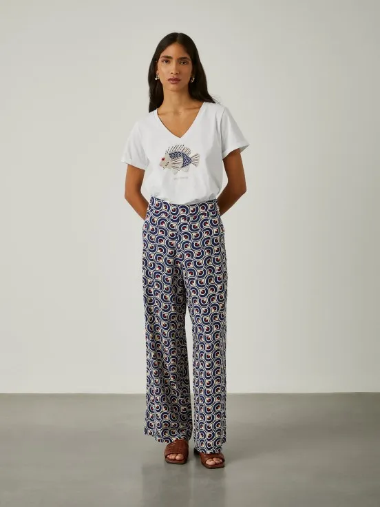 Palazzo pants with geometric pattern