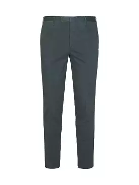 Trousers with pleats